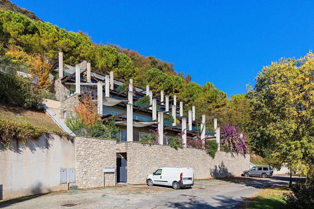 La Bouganville P1-1 Apartment By Wonderful Italy Тосколано Мадерно Екстериор снимка