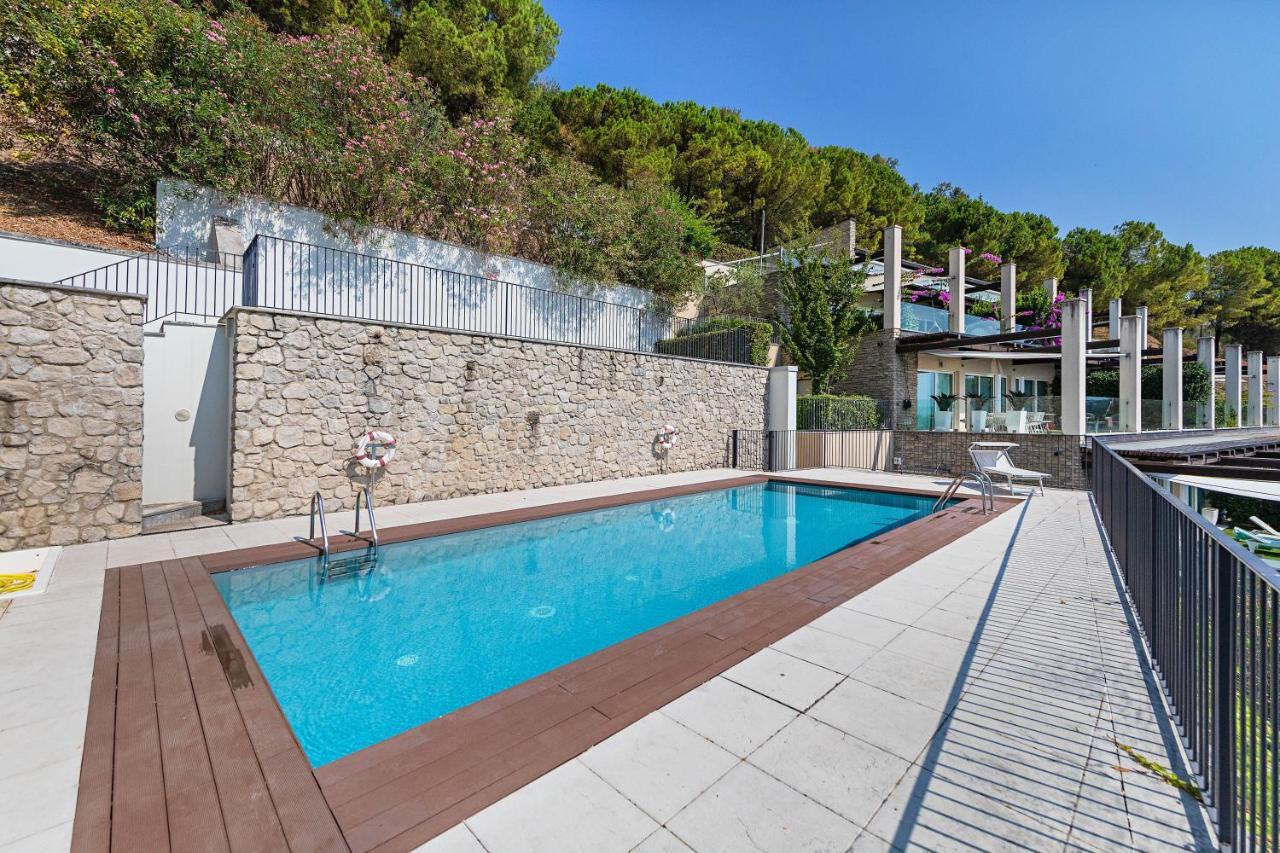 La Bouganville P1-1 Apartment By Wonderful Italy Тосколано Мадерно Екстериор снимка